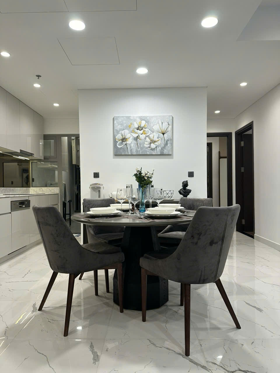 Empire City - 2PN tầng cao, view thoáng, full nội thất