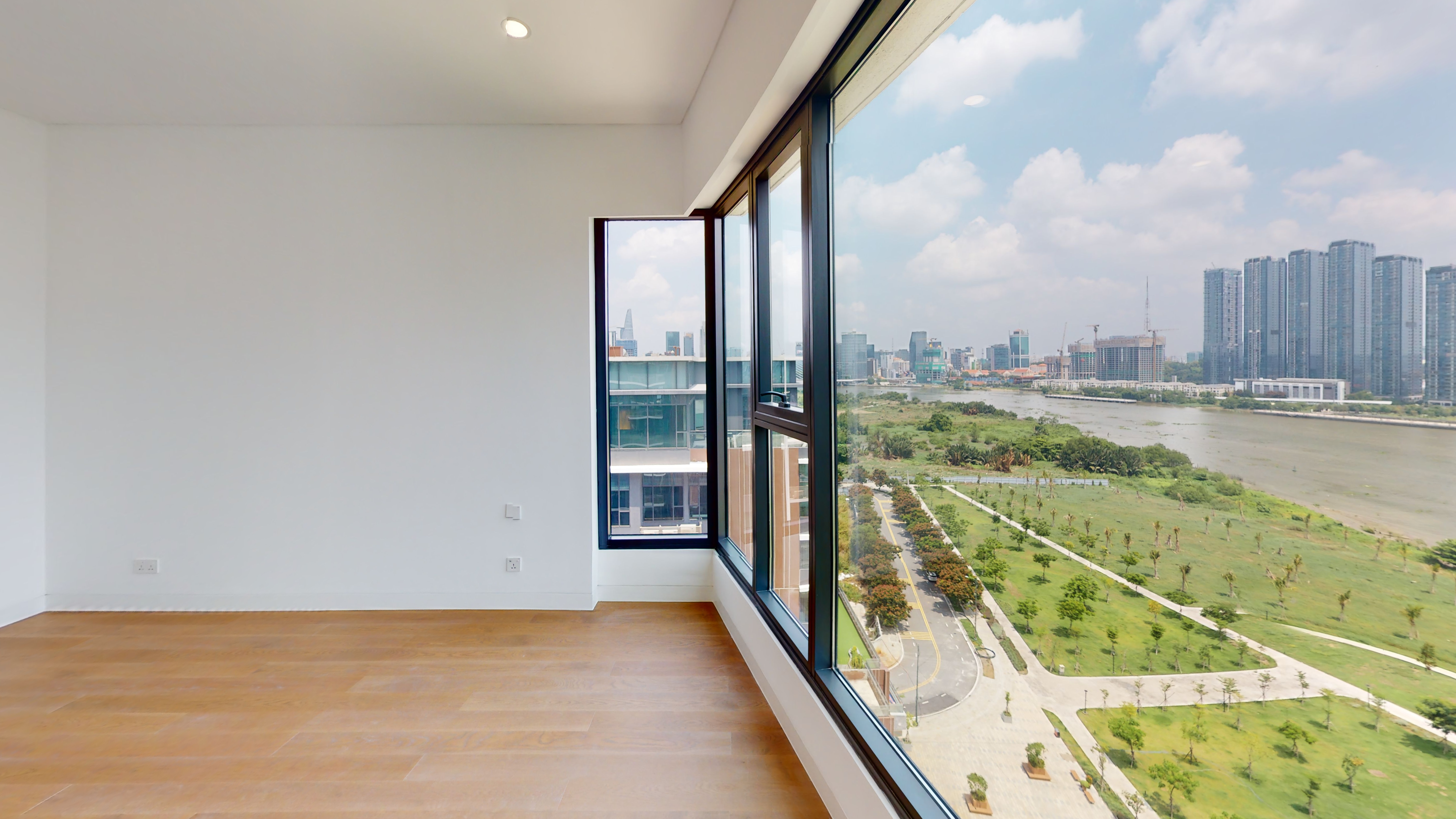 THE RIVER - Căn 4PN tầng cao view tuyệt đẹp, giá tốt nhất rổ hàng chuyển nhượng.