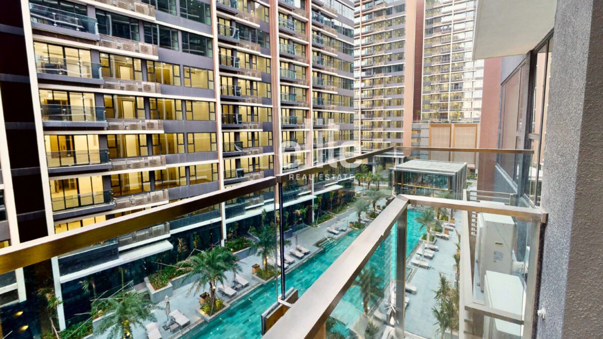 THE RIVER - Căn 2PN diện tích lớn, giá cực tốt, view Landmark 81 và hồ bơi nội khu