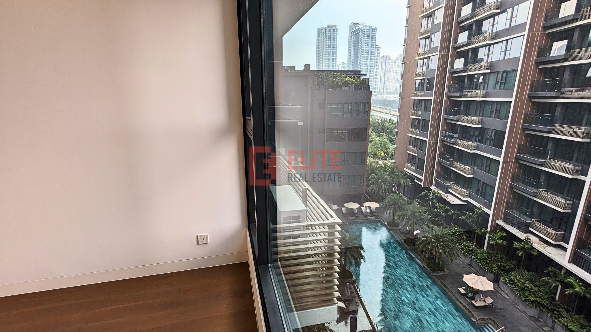 THE RIVER - Căn 2PN diện tích lớn, giá cực tốt, view Landmark 81 và hồ bơi nội khu